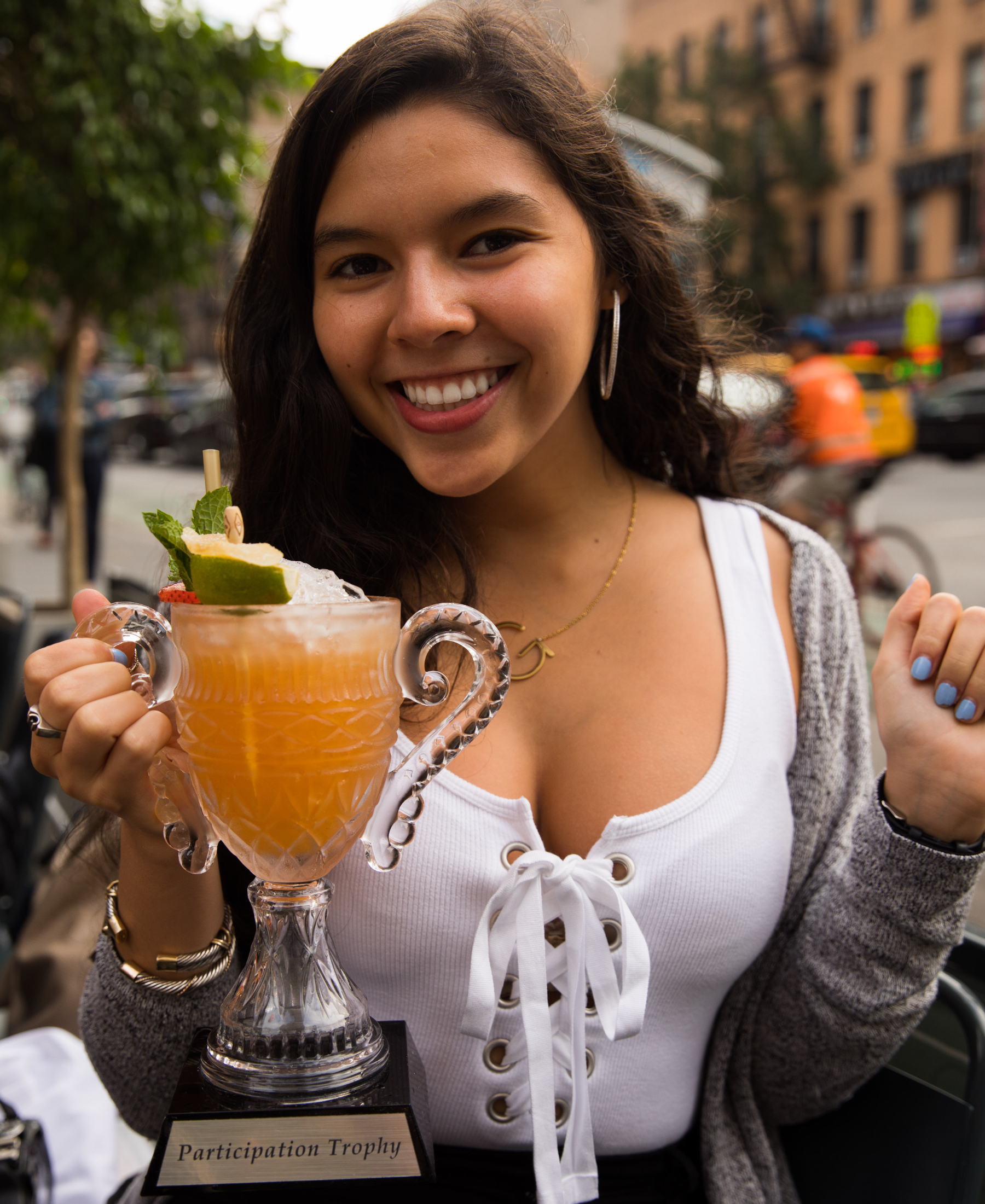 Gissele with a drink-trophy